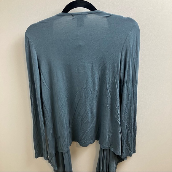 NWT Vertigo Paris Open Front Tie Front Cardigan in Blue Haze Medium/Large - Picture 5 of 9